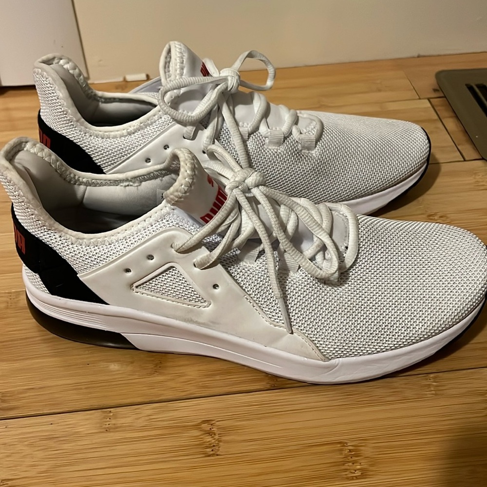 Womens sneakers